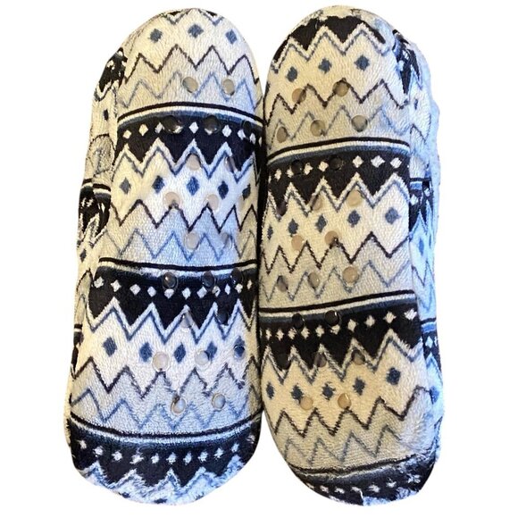 Laura Ashley by Ashko Fair Isle Fuzzy Slipper Socks w/ Grippers Non Slip L #70V - Picture 11 of 13